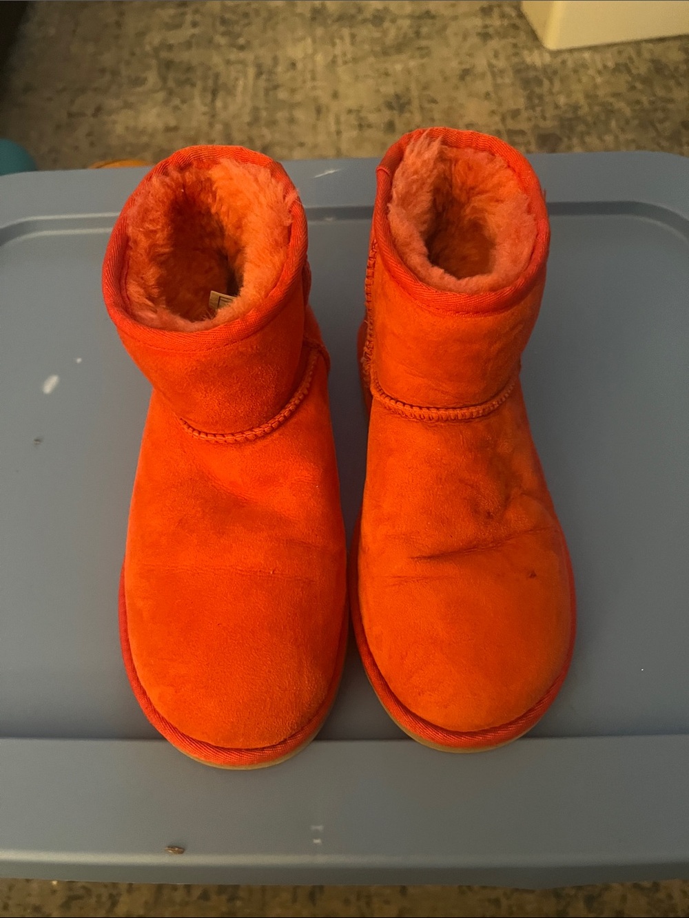 UGG mini boot pink